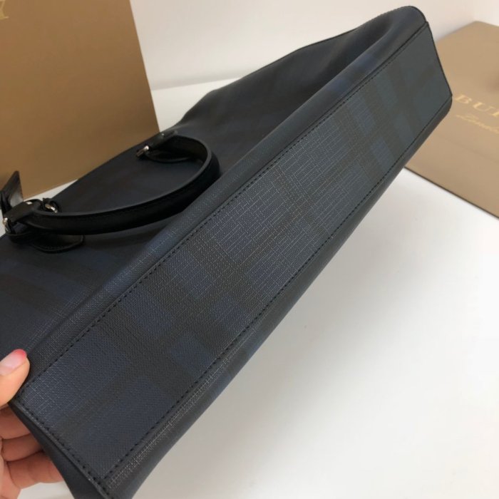 2020SS新作 Burberry バーバリー メンズ ハンドバックスーパーコピー