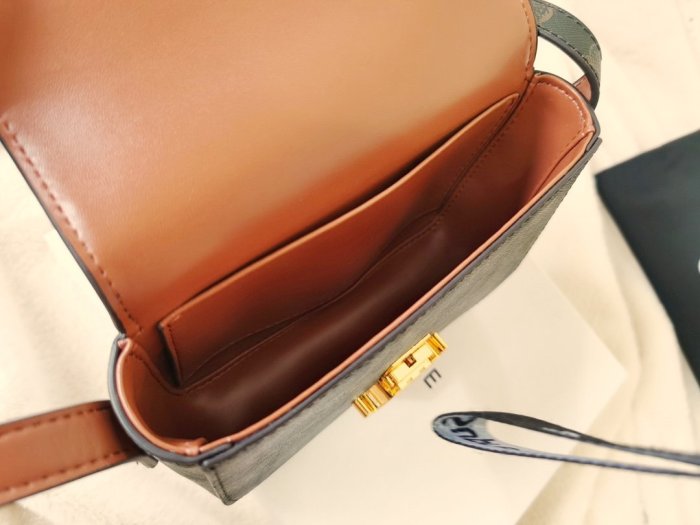2020SS新作 Celine セリーヌ レディース ショルダーバック スーパーコピー