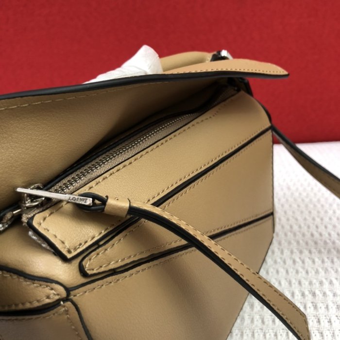 202106SS新作 LOEWE ロエベ レディース ショルダーバッグスーパーコピー