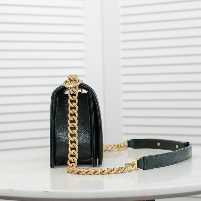 2021SS新作 シャネル Chanel ショルダーバック スーパーコピー
