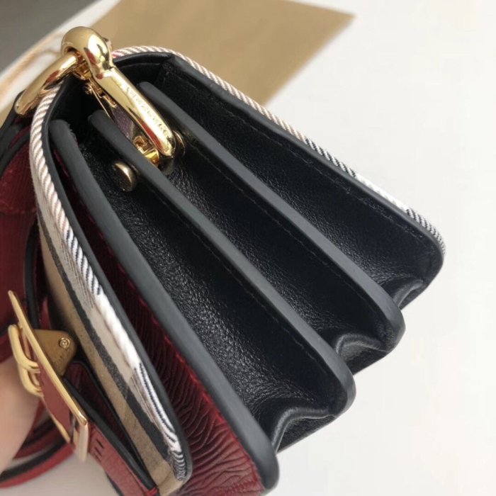 202103SS新作Burberryバーバリー レディース ショルダーバック スーパーコピー