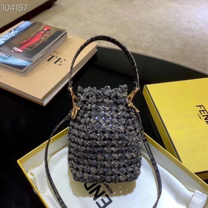 2020SS新作 FENDI フェンディ レディース ショルダーバック スーパーコピー