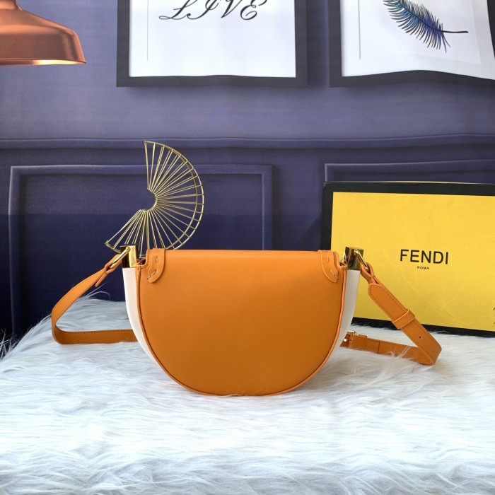 202106SS新作 FENDI フェンディ レディースショルダーバックスーパーコピー