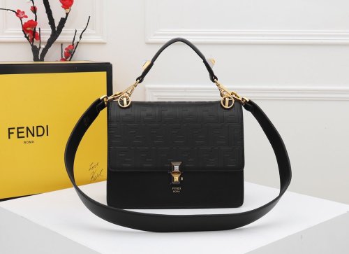 202103SS新作 FENDI フェンディ レディースショルダーバックスーパーコピー