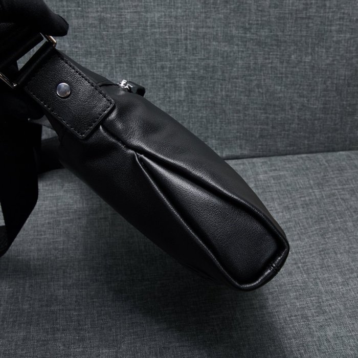 2020SS新作 Gucci グッチ メンズ ショルダーバックスーパーコピー
