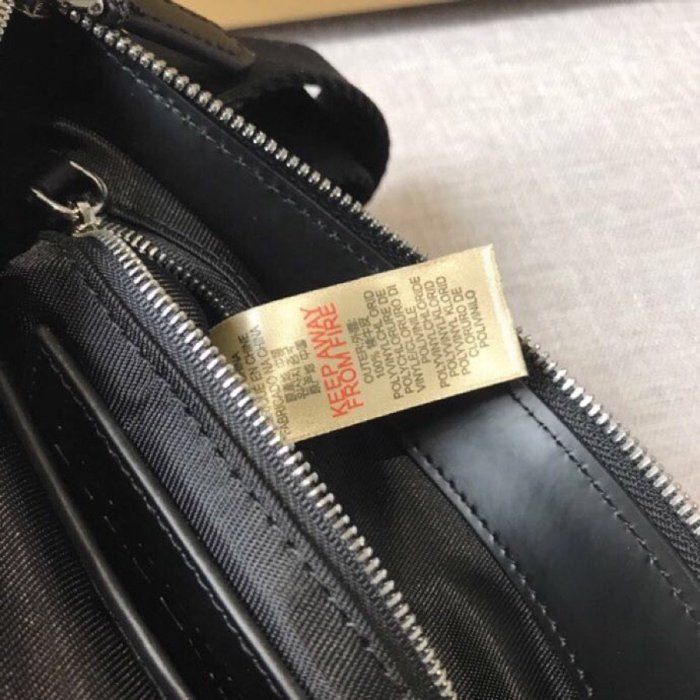2021SS新作 Burberry バーバリー メンズ ショルダーバック スーパーコピー