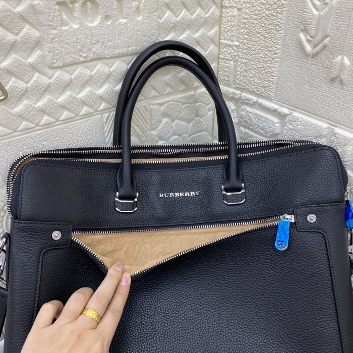 2021SS新作 Burberry バーバリー メンズ ハンドバックスーパーコピー