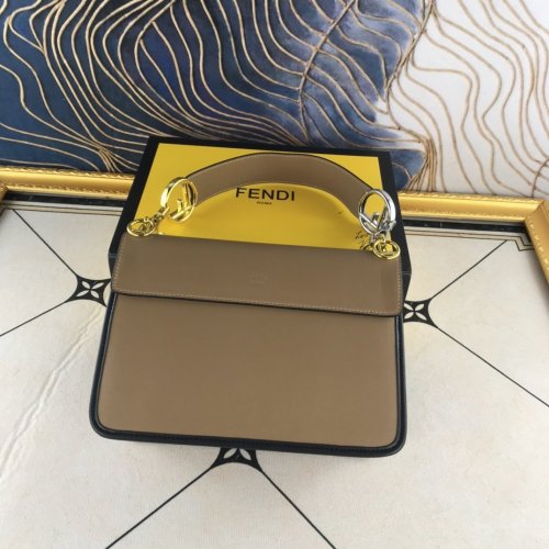 2021SS新作 FENDI フェンディ レディースショルダーバックスーパーコピー