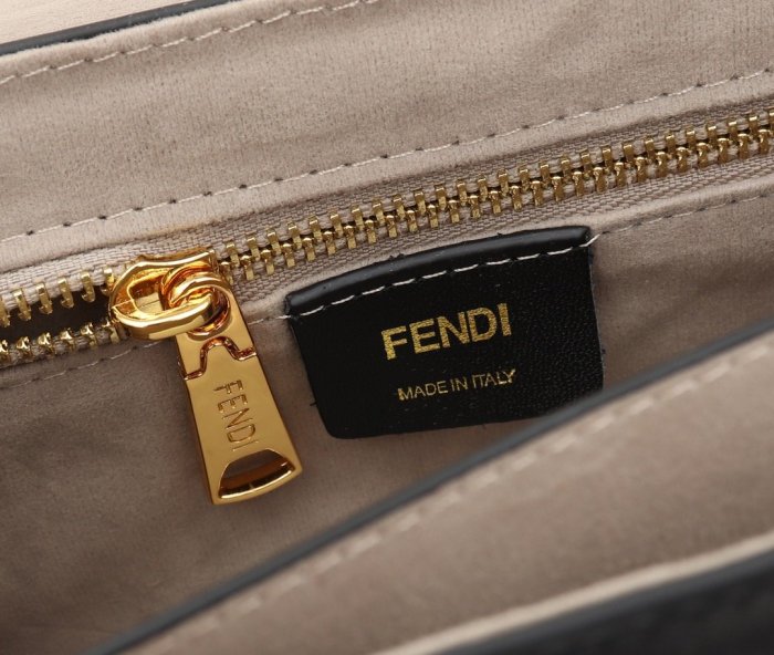202103SS新作 FENDI フェンディ レディースショルダーバックスーパーコピー