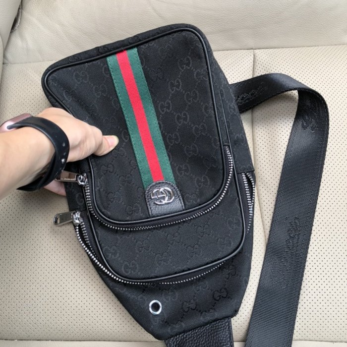 2020SS新作 Gucci グッチ メンズ ショルダーバックスーパーコピー