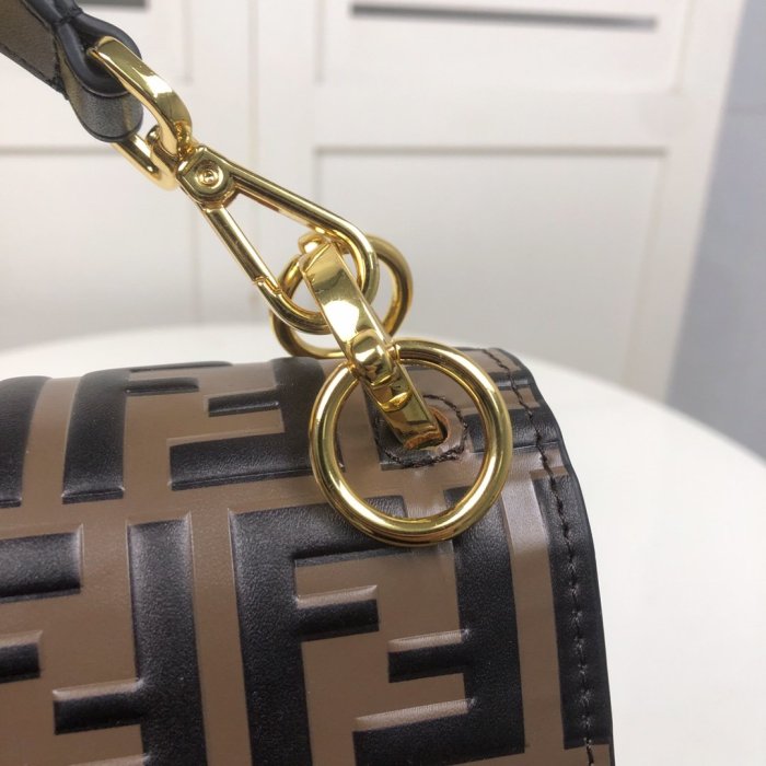 2020SS新作 FENDI フェンディ レディース ショルダーバック スーパーコピー