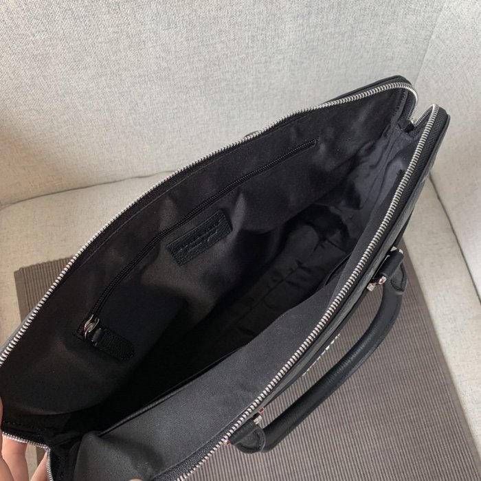 2020SS新作 Burberry バーバリー メンズ ハンドバックスーパーコピー