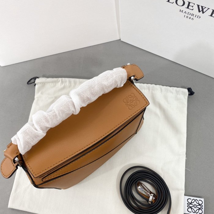 202106SS新作 LOEWE ロエベ レディース ショルダーバッグスーパーコピー
