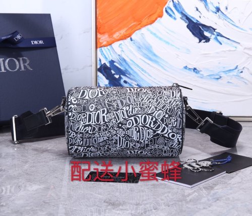 202103SS新作 Dior ディオール メンズ ショルダーバックスーパーコピー