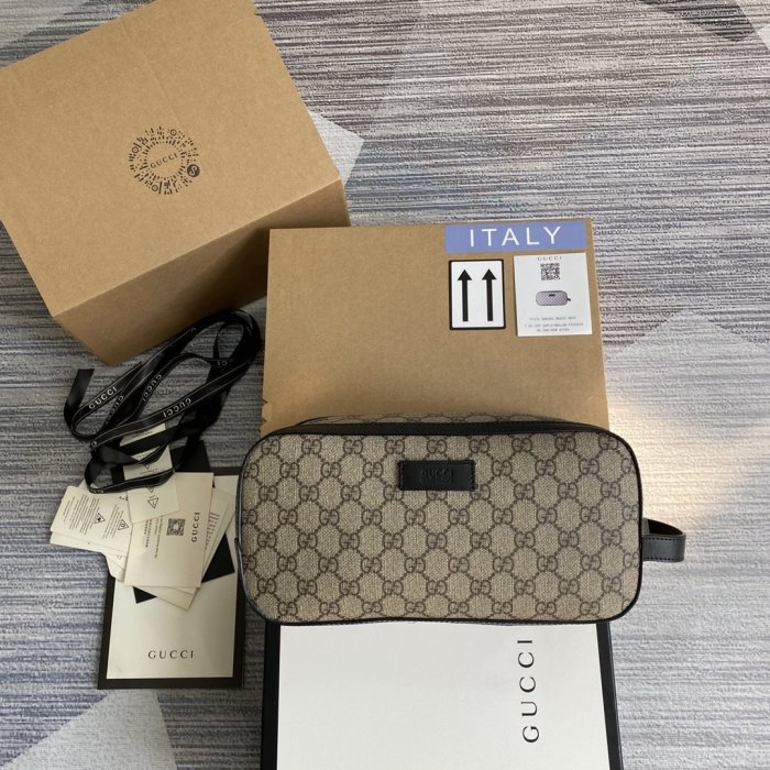 2021SS新作 Gucci グッチ メンズ ショルダーバックスーパーコピー