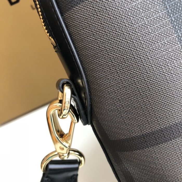 2020SS新作 Burberry バーバリー メンズ ハンドバックスーパーコピー