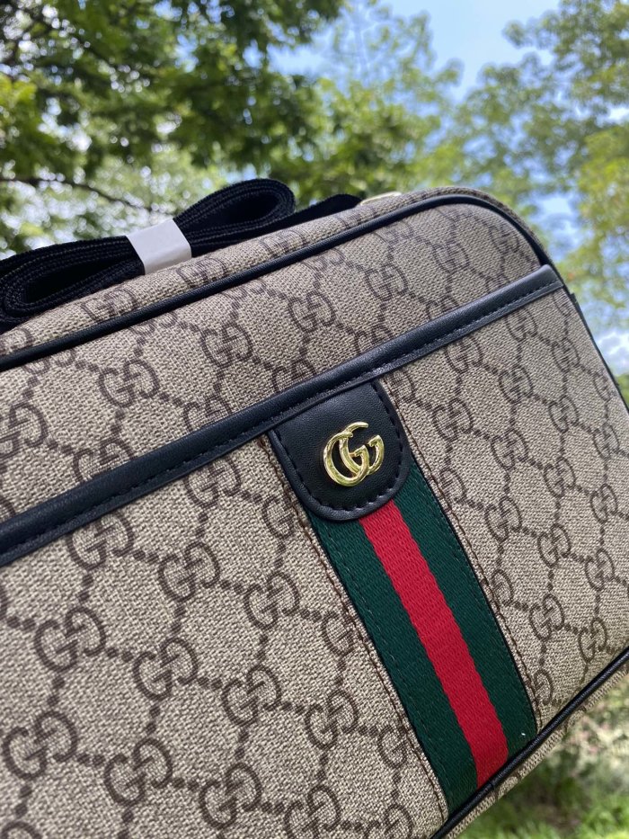 2021SS新作 Gucci グッチ メンズ ショルダーバックスーパーコピー