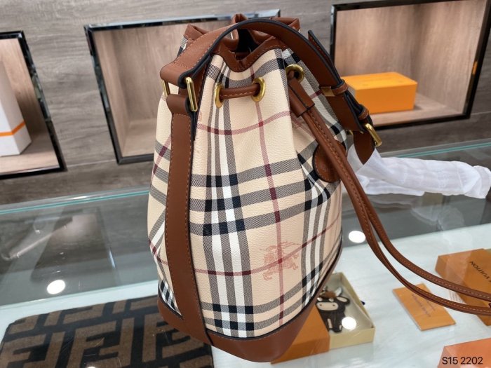 202103SS新作Burberryバーバリー レディース ショルダーバック スーパーコピー
