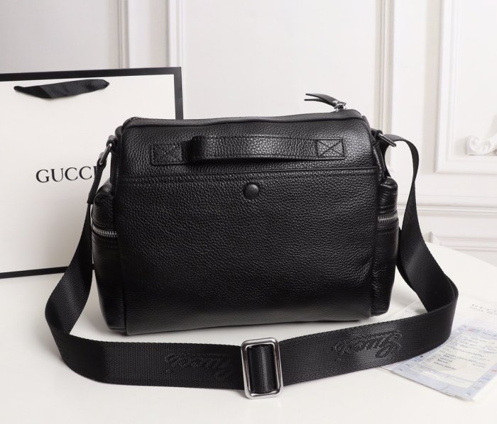 2020SS新作 Gucci グッチ メンズ ショルダーバックスーパーコピー