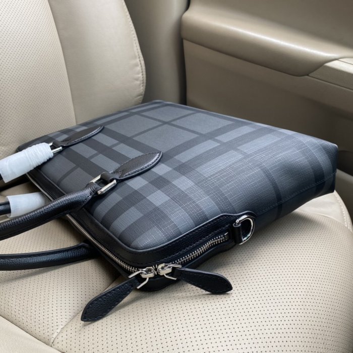 2021SS新作 Burberry バーバリー メンズ ハンドバックスーパーコピー
