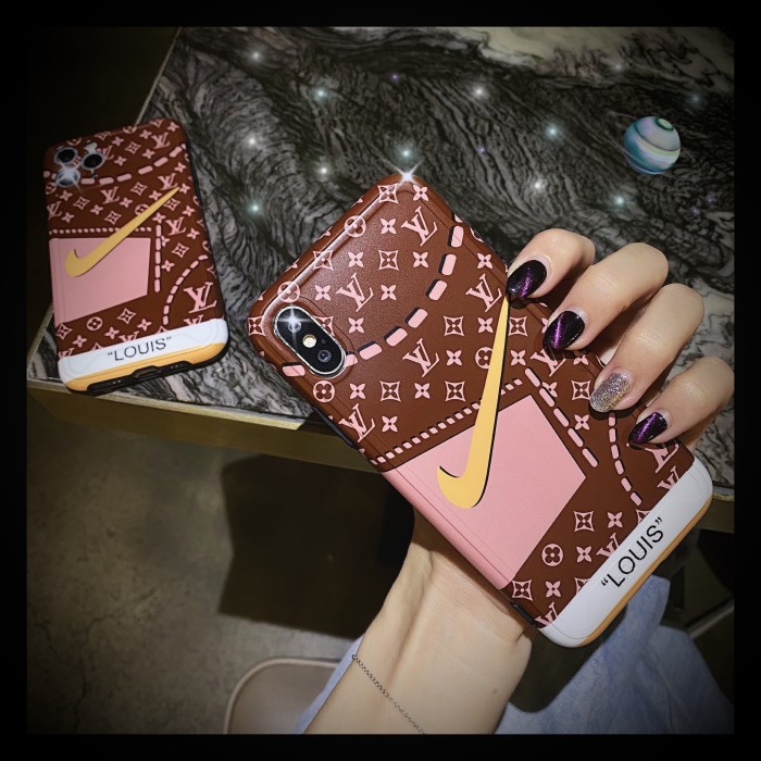 ルイヴィトン/Louis Vuitton ケース最新全機種11 Pro/11/Xs Max/Xr/XS/iPhone7/7P/8/8P/ 2色
