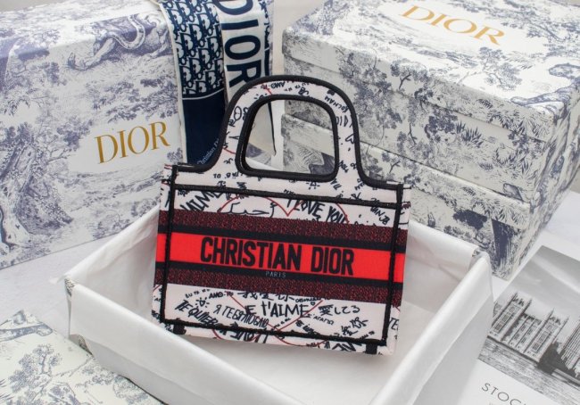 2020SS新作 Dior ディオール レディースハンドバックスーパーコピー