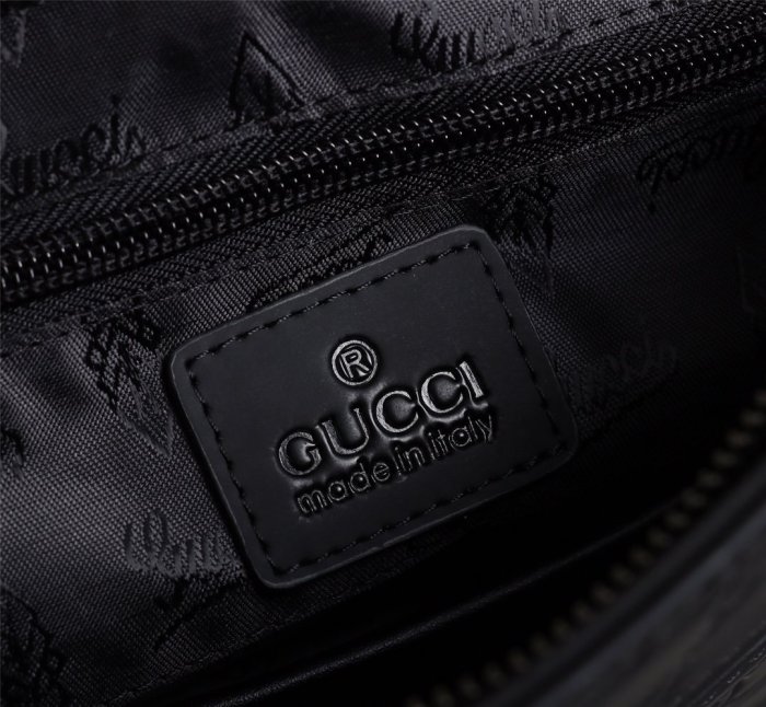 2020SS新作 Gucci グッチ メンズ ショルダーバックスーパーコピー