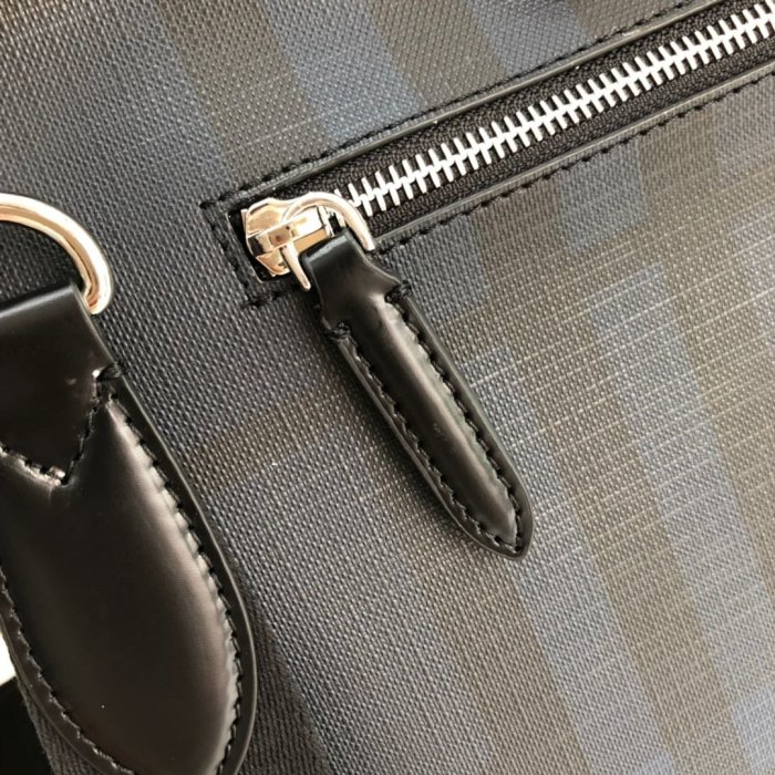 2020SS新作 Burberry バーバリー メンズ ハンドバックスーパーコピー