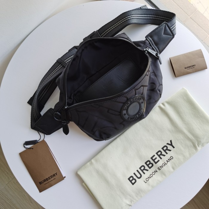 2020SS新作 Burberry バーバリー メンズ ショルダーバック スーパーコピー