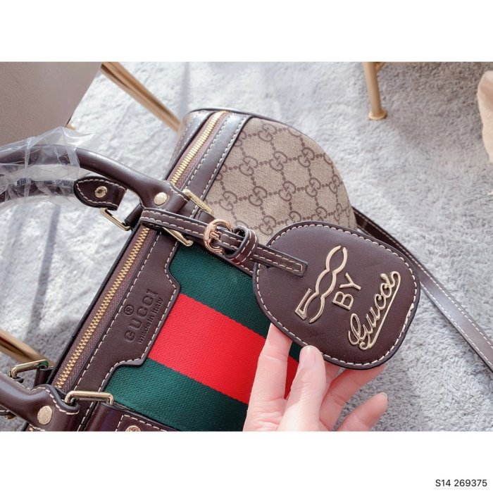 2021SS新作Gucci グッチ レディースショルダーバッグスーパーコピー