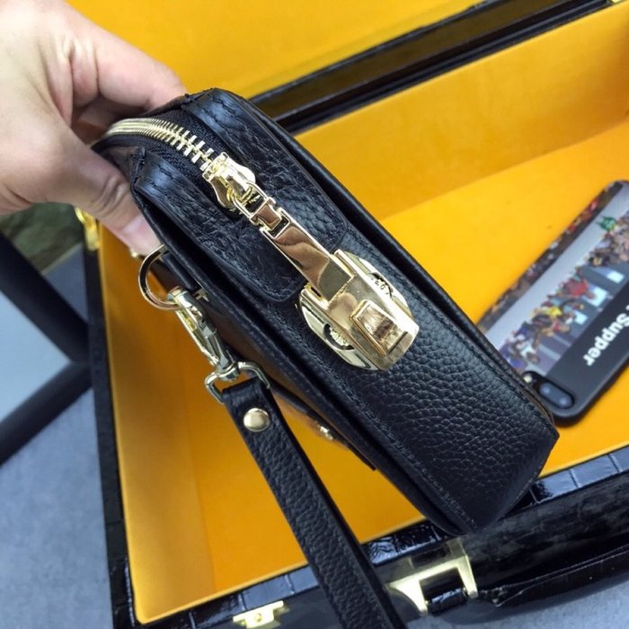202106SS新作 Versace ヴェルサーチェ メンズ ハンドバック スーパーコピー