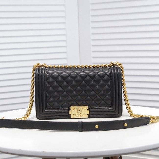 2021SS新作 シャネル Chanel ショルダーバック スーパーコピー