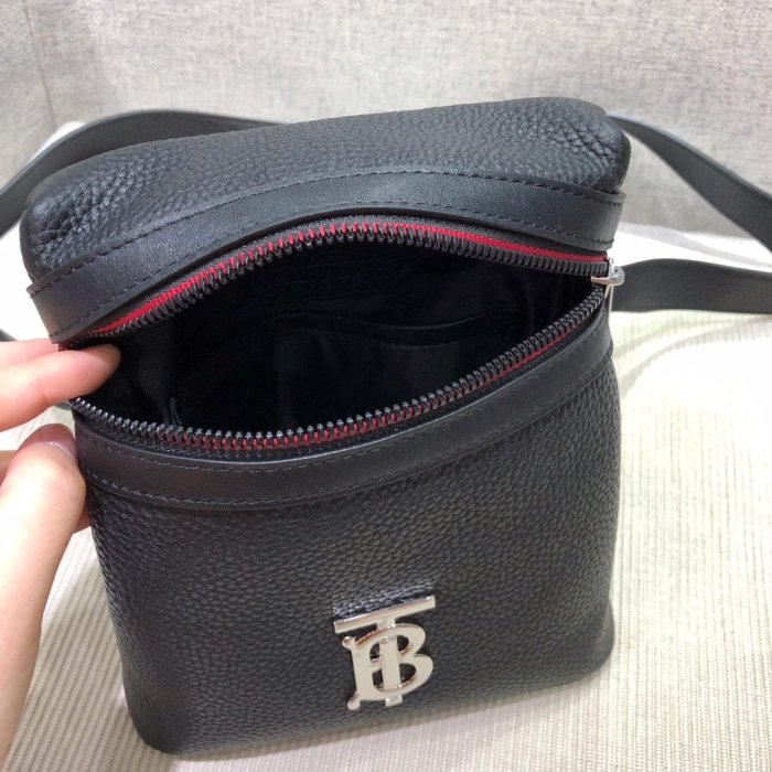 2020SS新作 Burberry バーバリー メンズ ショルダーバック スーパーコピー