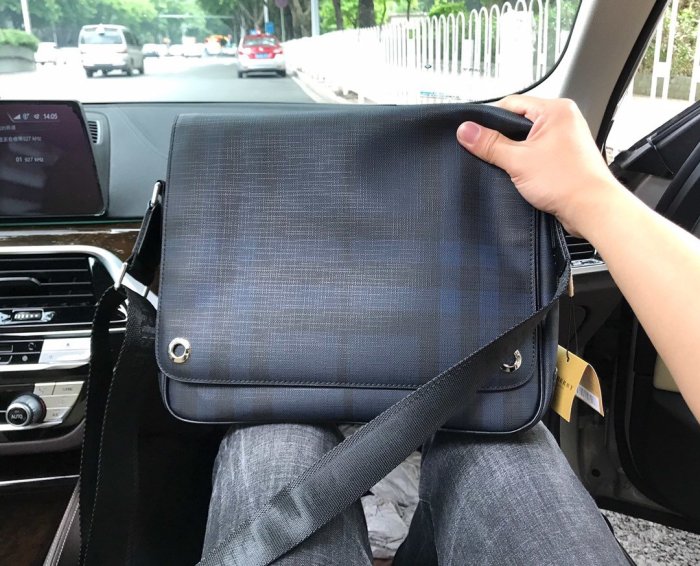 2020SS新作 Burberry バーバリー メンズ ショルダーバック スーパーコピー