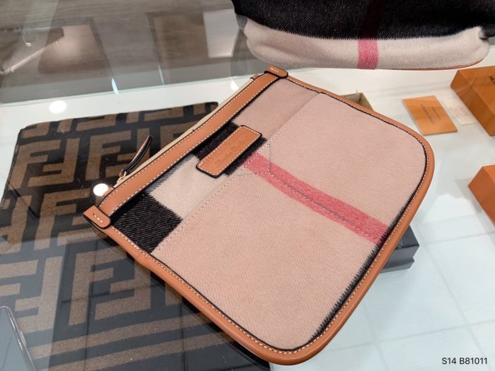 202103SS新作Burberryバーバリー レディース ショルダーバック スーパーコピー