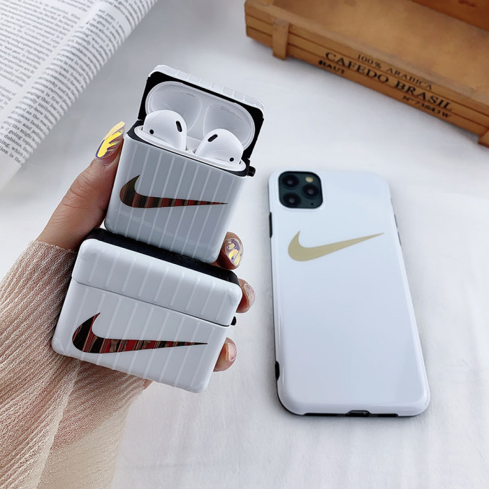 ナイキ/Nike ケース最新全機種+ イヤホン収納ケース 2色