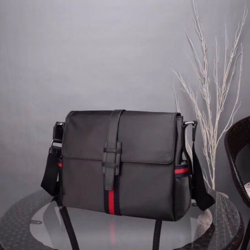 2020SS新作 Gucci グッチ メンズ ショルダーバックスーパーコピー