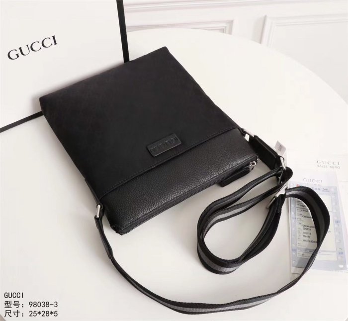 2020SS新作 Gucci グッチ メンズ ショルダーバックスーパーコピー