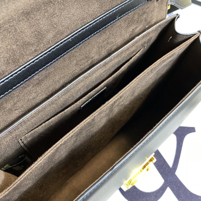 202103SS新作 FENDI フェンディ レディースショルダーバックスーパーコピー