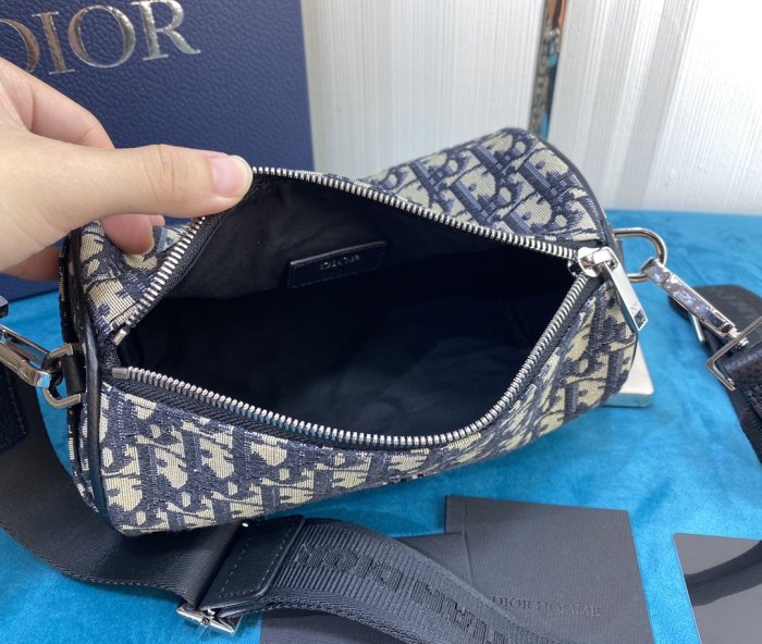 2020SS新作 Dior ディオール メンズ ショルダーバック スーパーコピー
