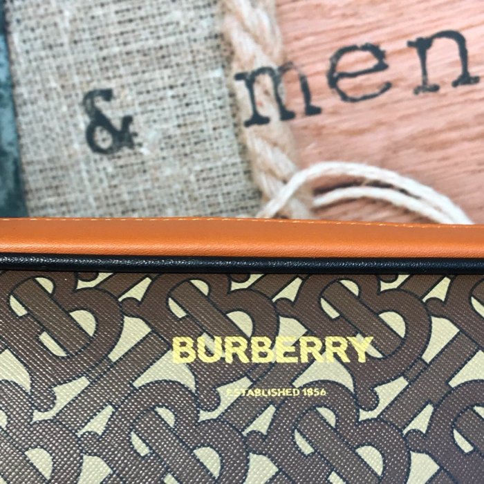 2020SS新作 Burberry バーバリー メンズ ショルダーバック スーパーコピー