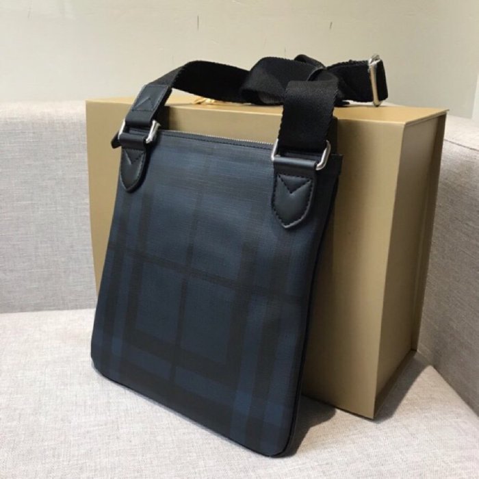 202103SS新作 Burberry バーバリー メンズ ショルダーバック スーパーコピー
