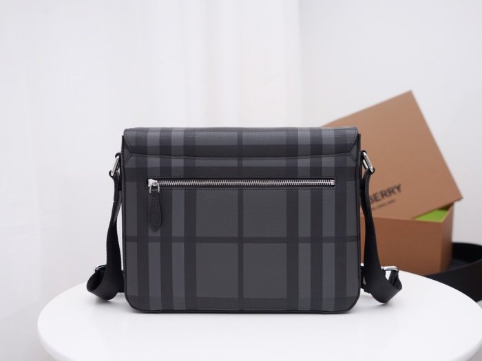 202103SS新作 Burberry バーバリー メンズ ショルダーバック スーパーコピー