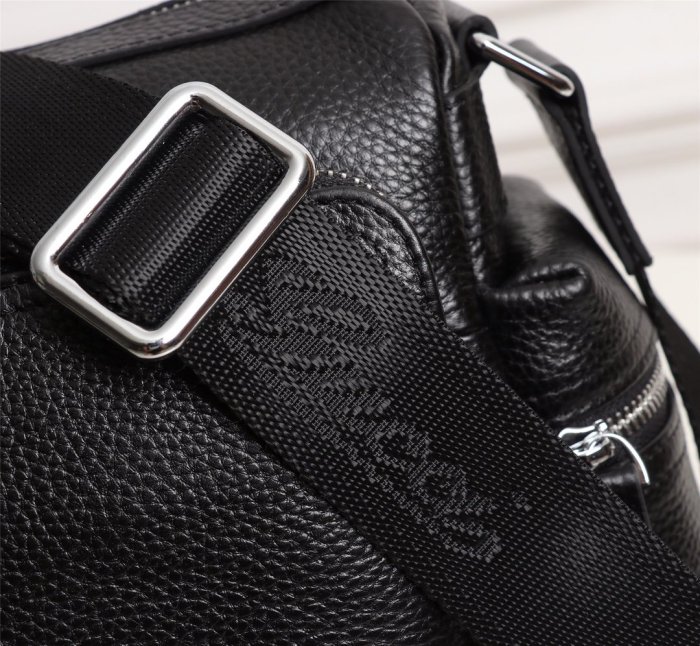 2020SS新作 Gucci グッチ メンズ ショルダーバックスーパーコピー