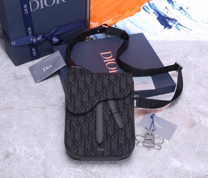 2020SS新作 Dior ディオール メンズ ショルダーバック スーパーコピー