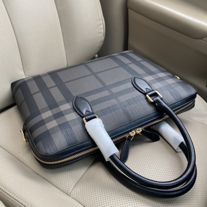 2021SS新作 Burberry バーバリー メンズ ハンドバックスーパーコピー