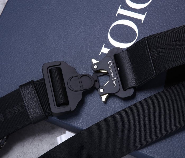 2021SS新作 Dior ディオール メンズ ショルダーバック スーパーコピー