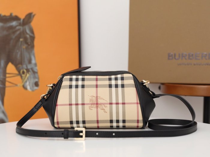 202103SS新作Burberryバーバリー レディース ショルダーバック スーパーコピー