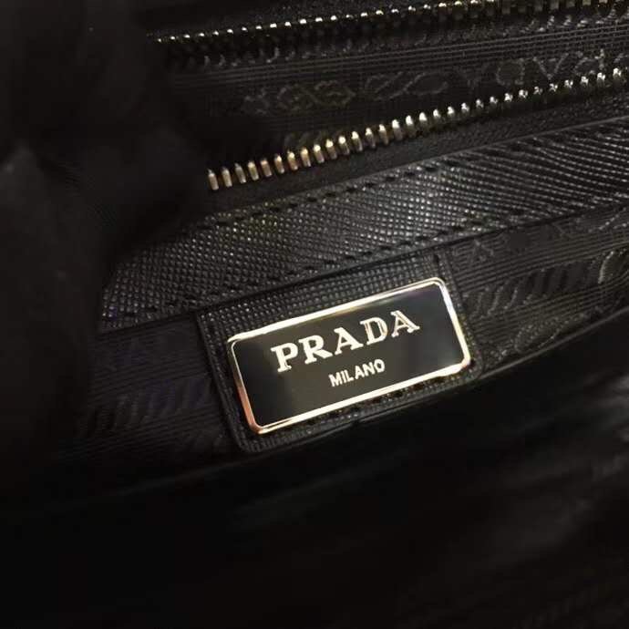 2021SS新作 メンズ Prada プラダショルダーバッグスーパーコピー