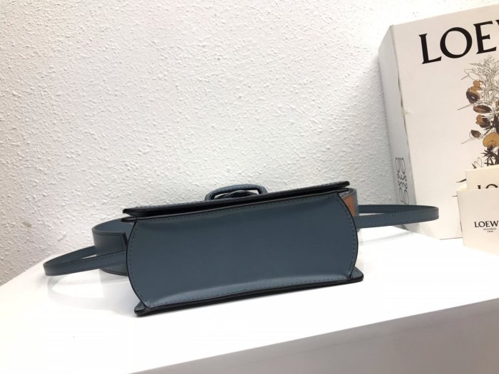202106SS新作 LOEWE ロエベ レディース ショルダーバッグスーパーコピー